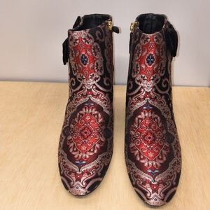 Kate Spade Holly Red & Black Paisley Brocade Fabric Ankle Boots with Bow 9.5